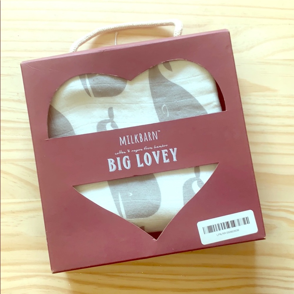 Milk barn Big Lovey Blanket